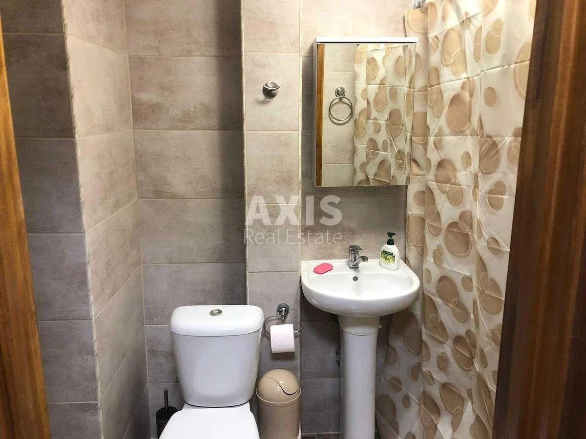 1к квартира спуск Кловский 12А671926