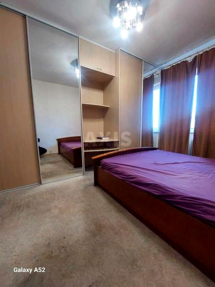 3к квартира пр-т Глушкова Академика 35644792