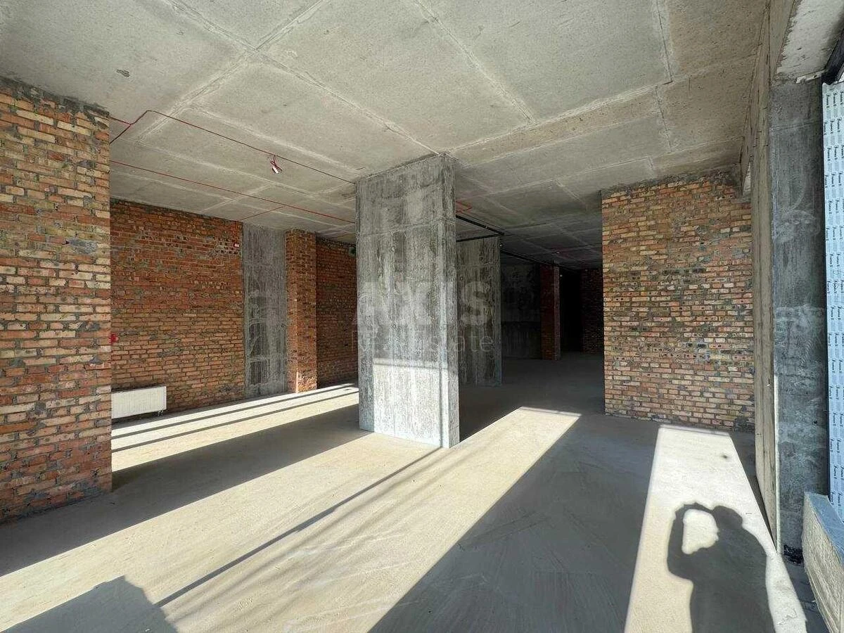 Trade object vul. Rodyny Kristeriv 2, 158m2662243