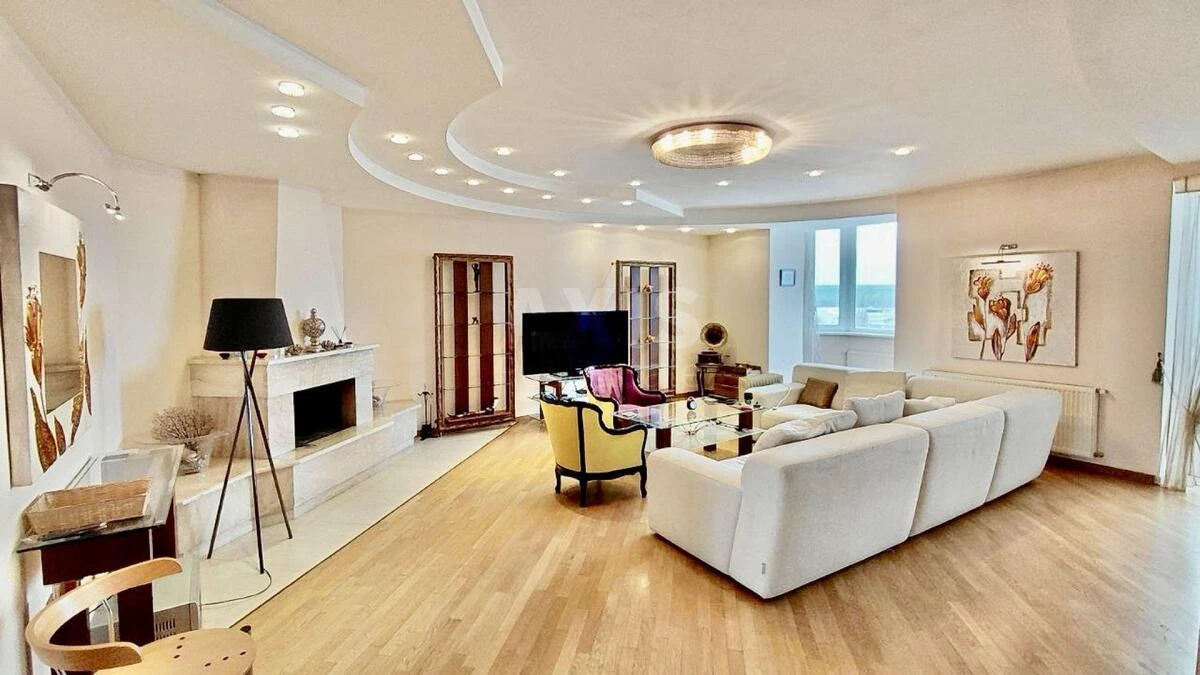 3k apartment vul. Bogatyrs'ka 18А667700