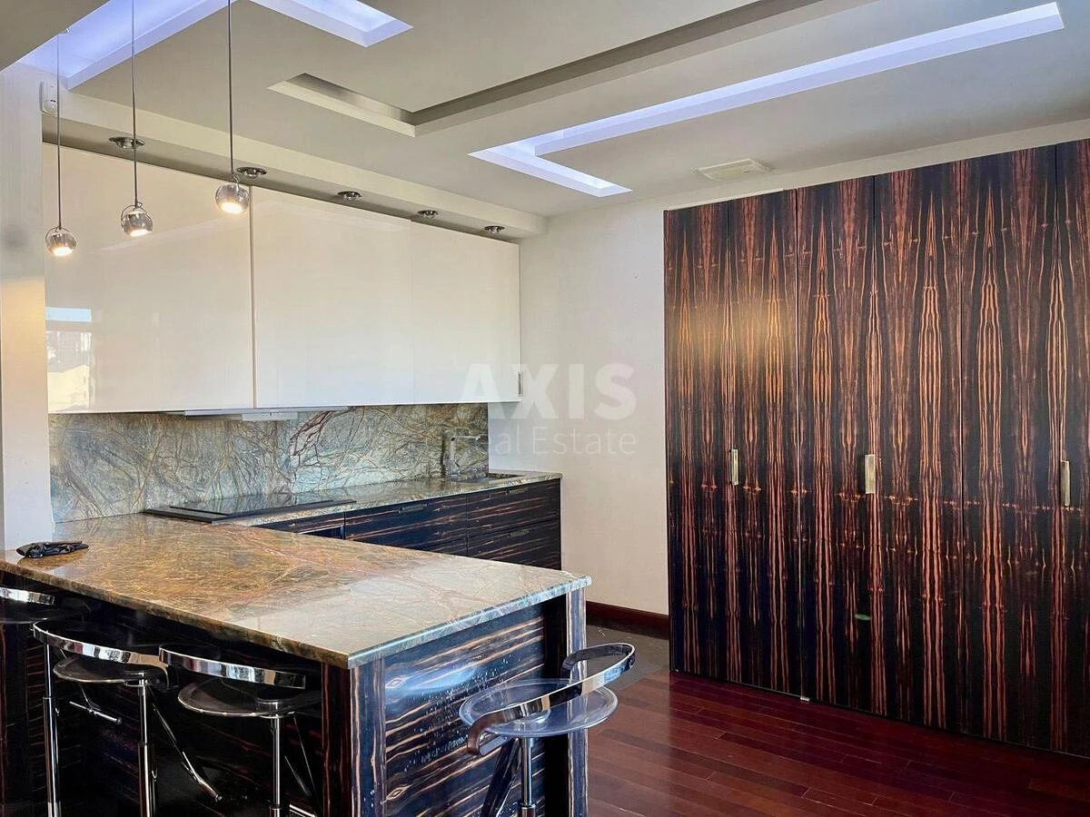 5k apartment vul. Kruglouniversytets'ka 3/5648145