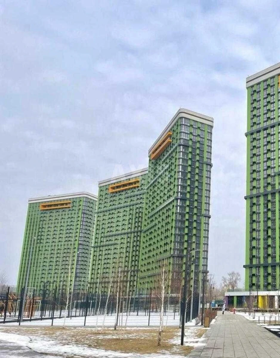 2к квартира наб. Дніпровська 15718040