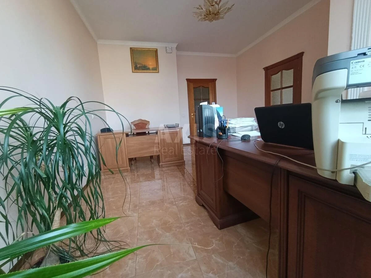 Офис ул. Князей Острожских 46/2, 75м26344312