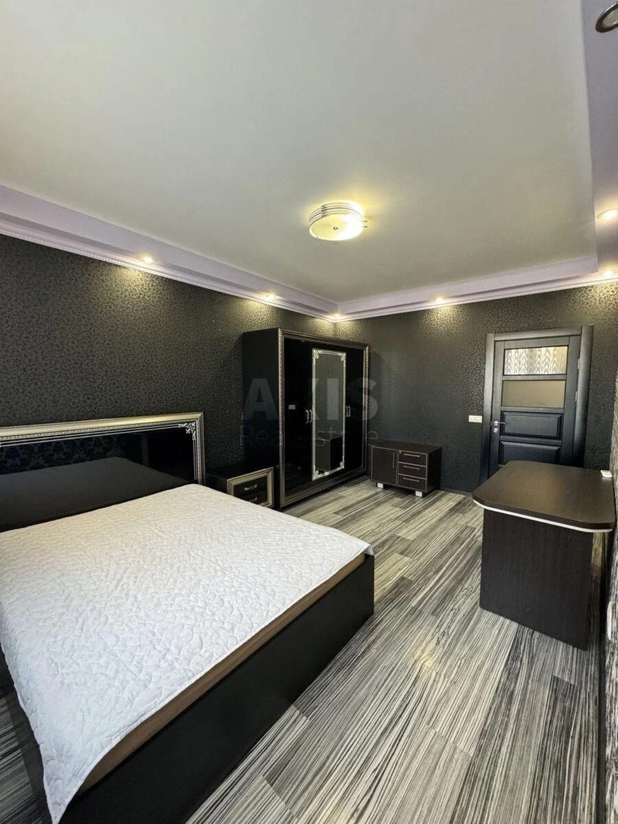 3k apartment nab. Dniprovs'ka 23631026