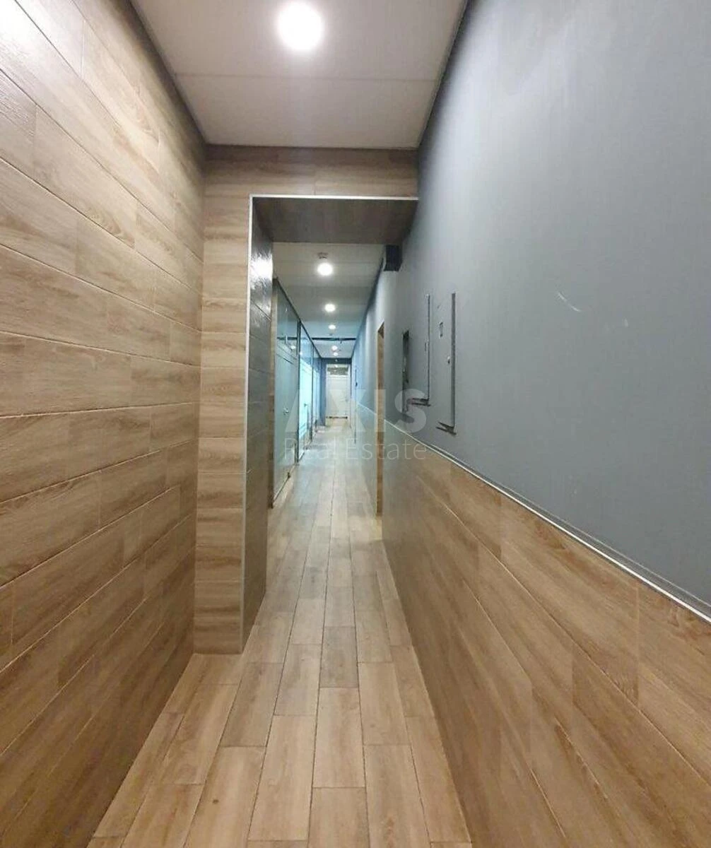 Office bul. Lesi Ukrai'nky 10А, 317m2686563