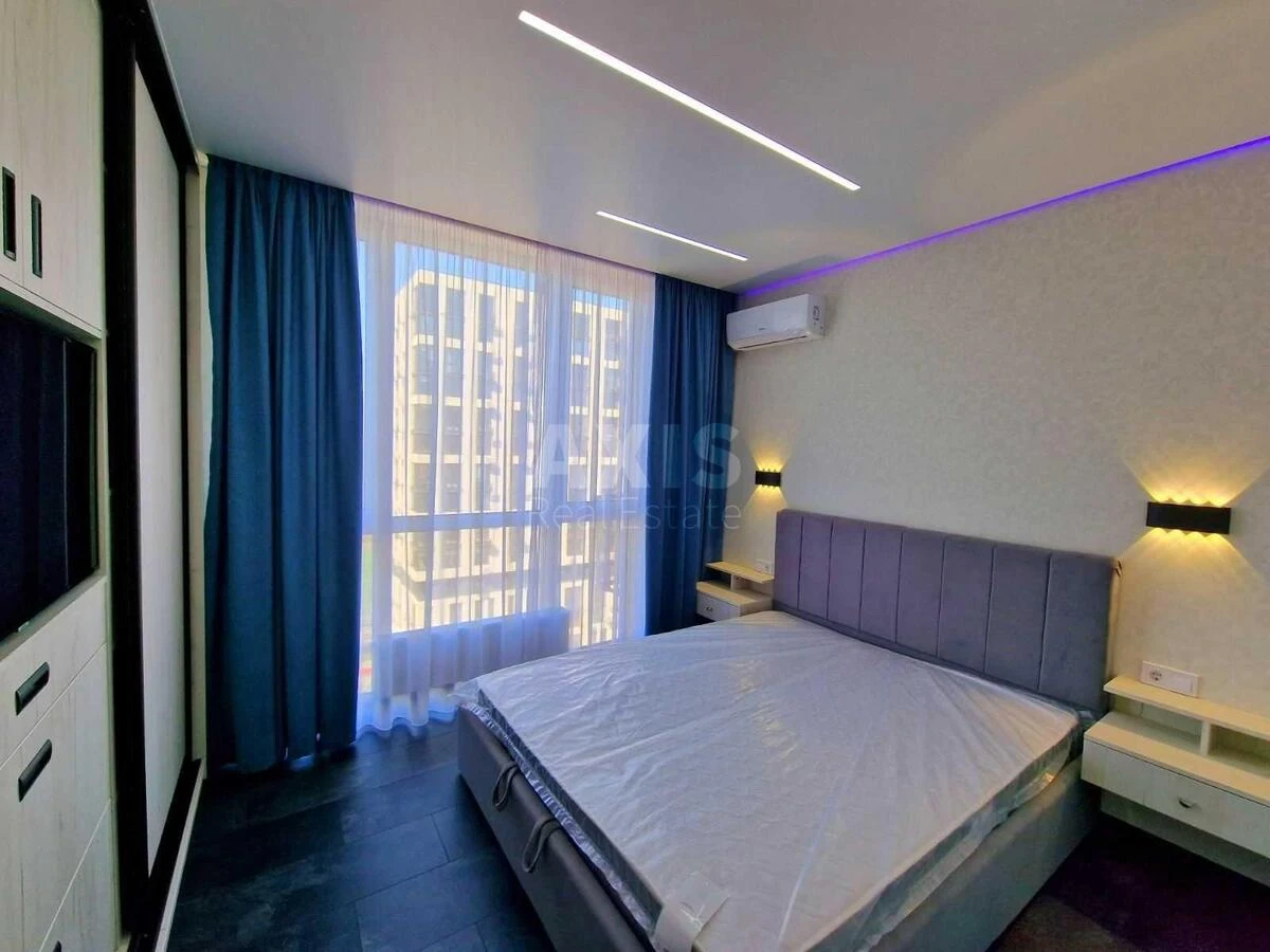 1k apartment vul. Saljutna 2Б599515