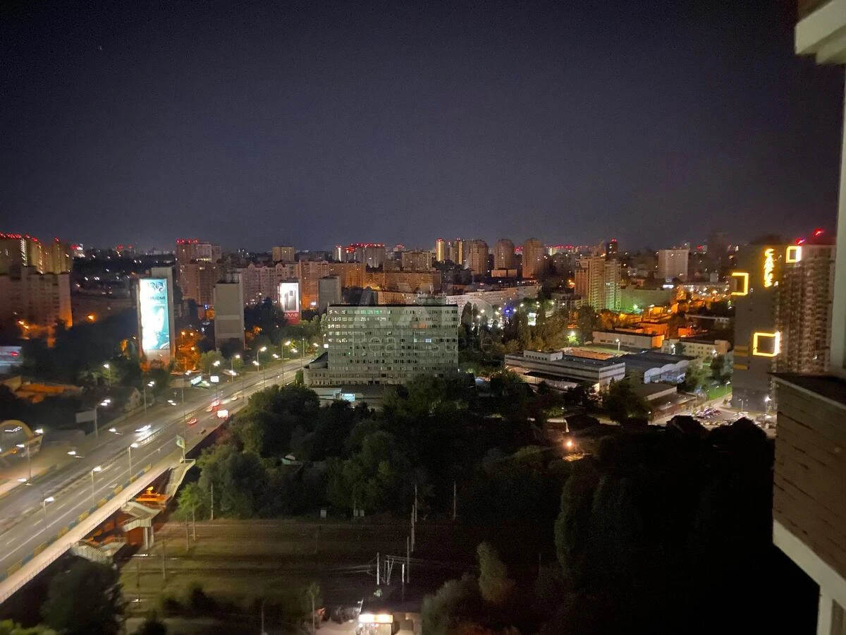 2k apartment bul. Chokolivs'kyj 42А6421011