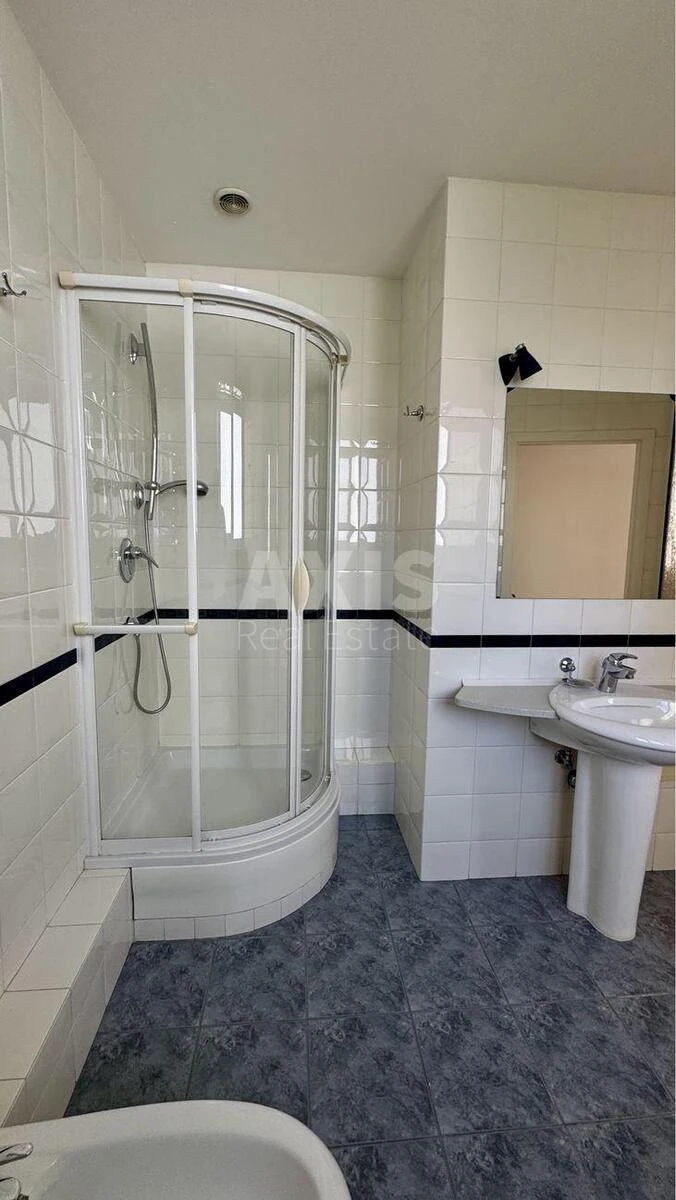 3k apartment vul. Nazarivs'ka 7Б6737512