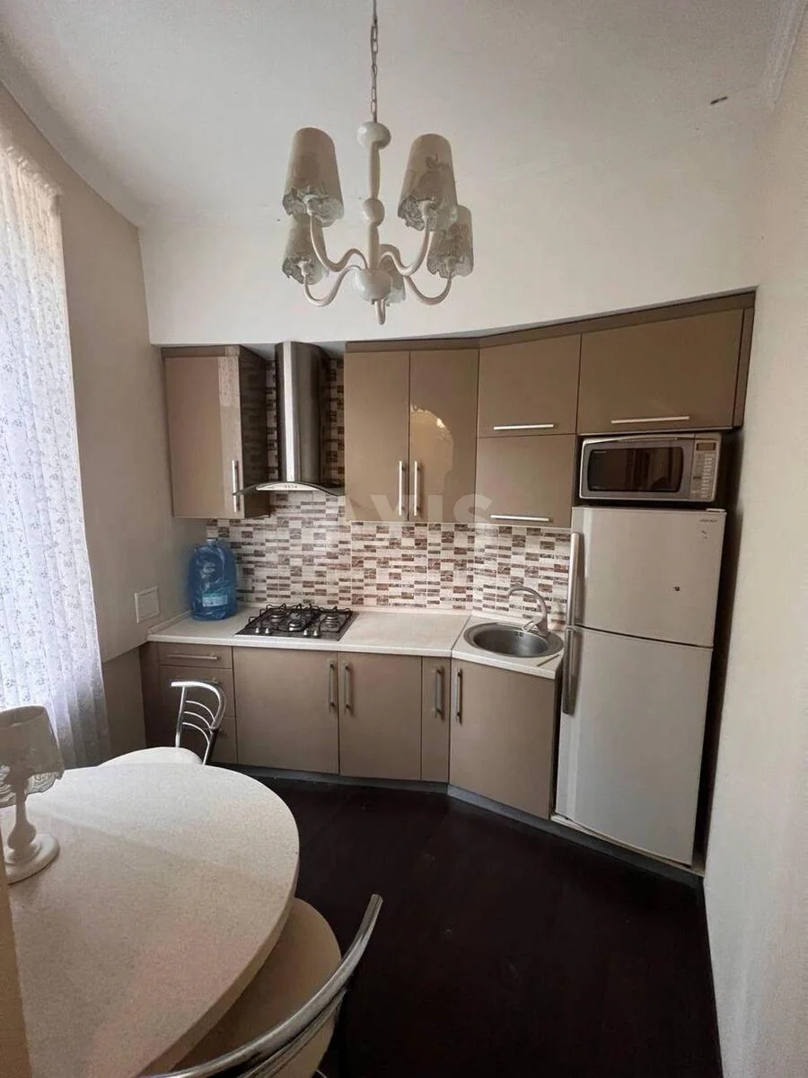 2k apartment vul. Mezhygirs'ka 30