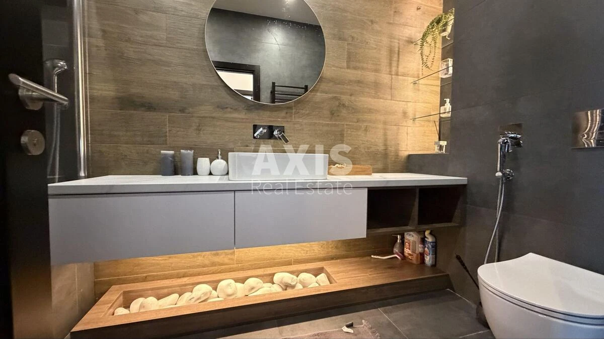 1k apartment vul. Zhyljans'ka 686930412