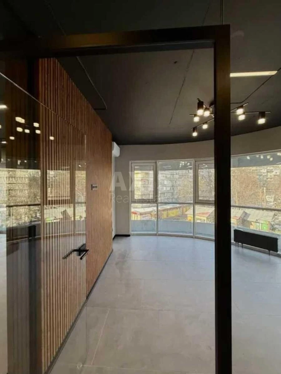 Office vul. Vasyl'kivs'ka 1, 100m2646292