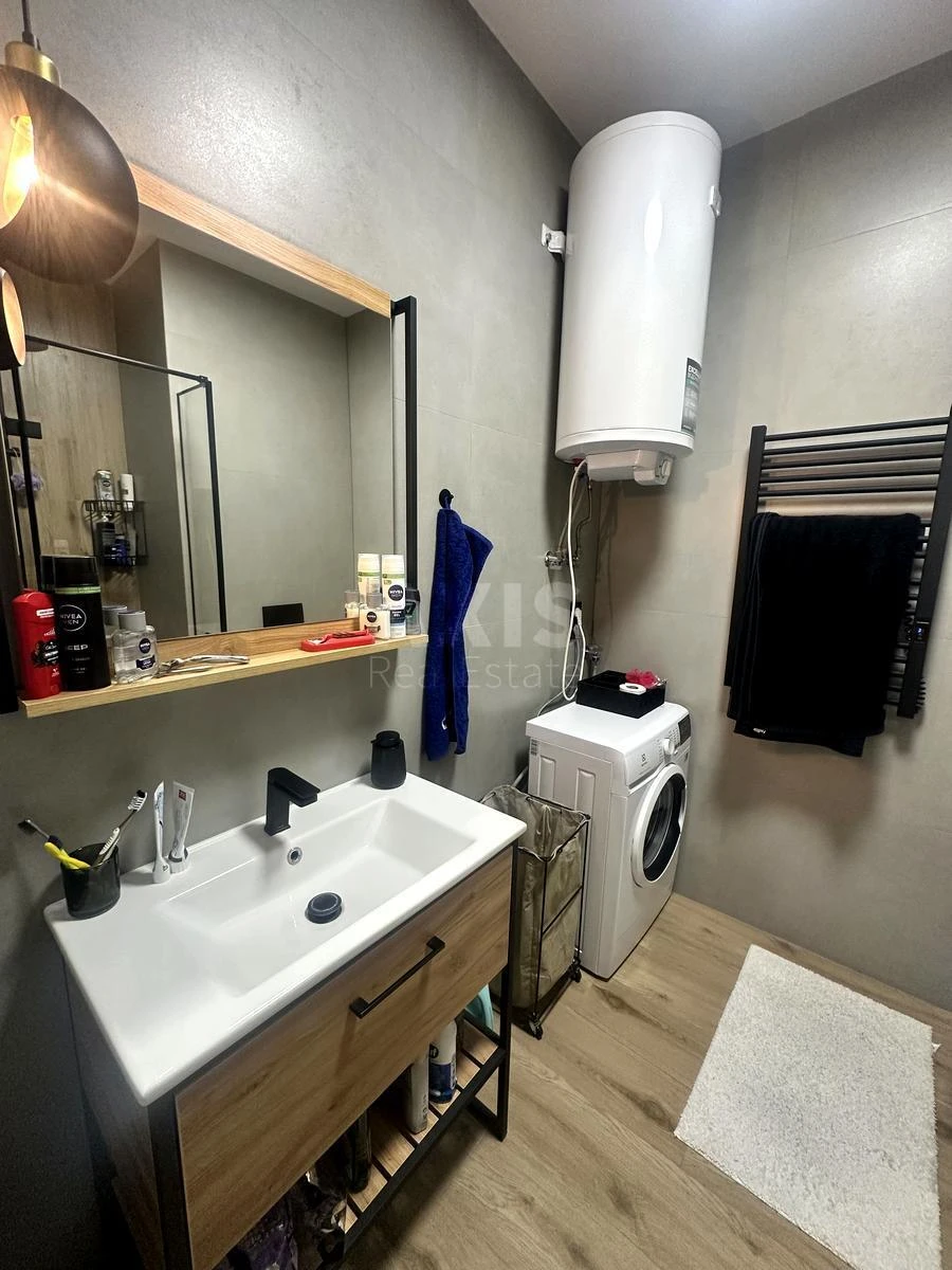 1k apartment pr-t Berestejskij 11Б677096