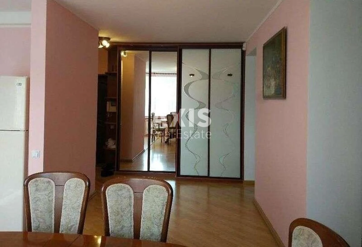 4к квартира пр-т Героев Сталинграда 24А308951