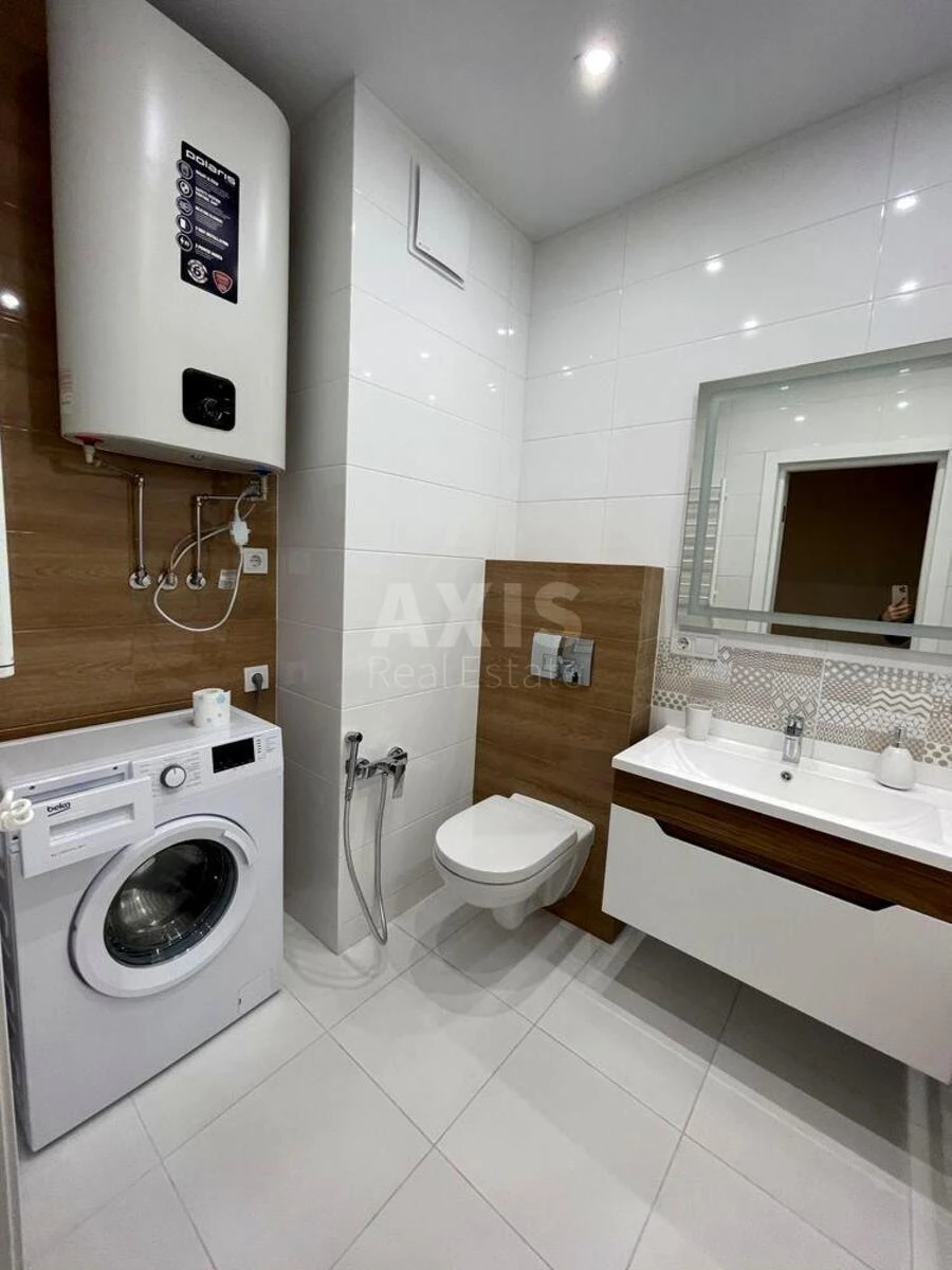 2к квартира ул. Джона Маккейна 2664445