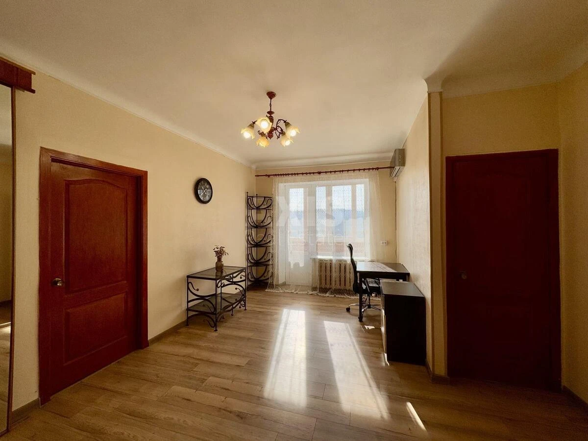 2к квартира пр-т Голосеевский 74671256