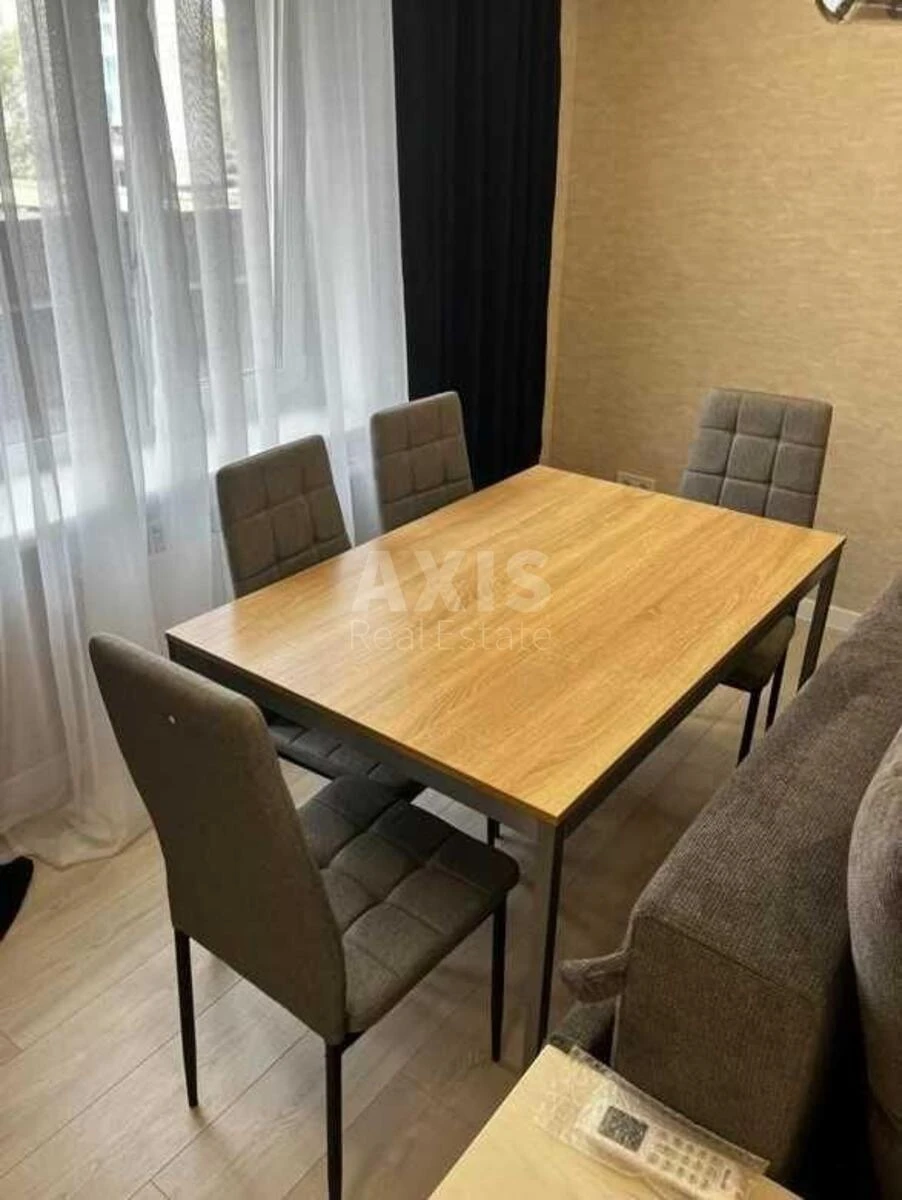 3k apartment pr-t Berestejskij 20687271