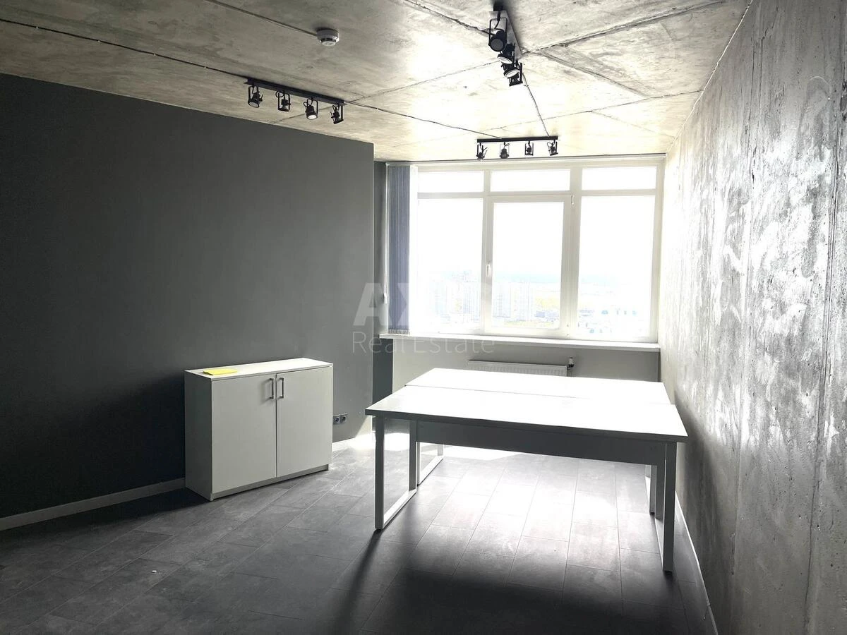 Office vul. Sribnokil's'ka 1, 150m2675811