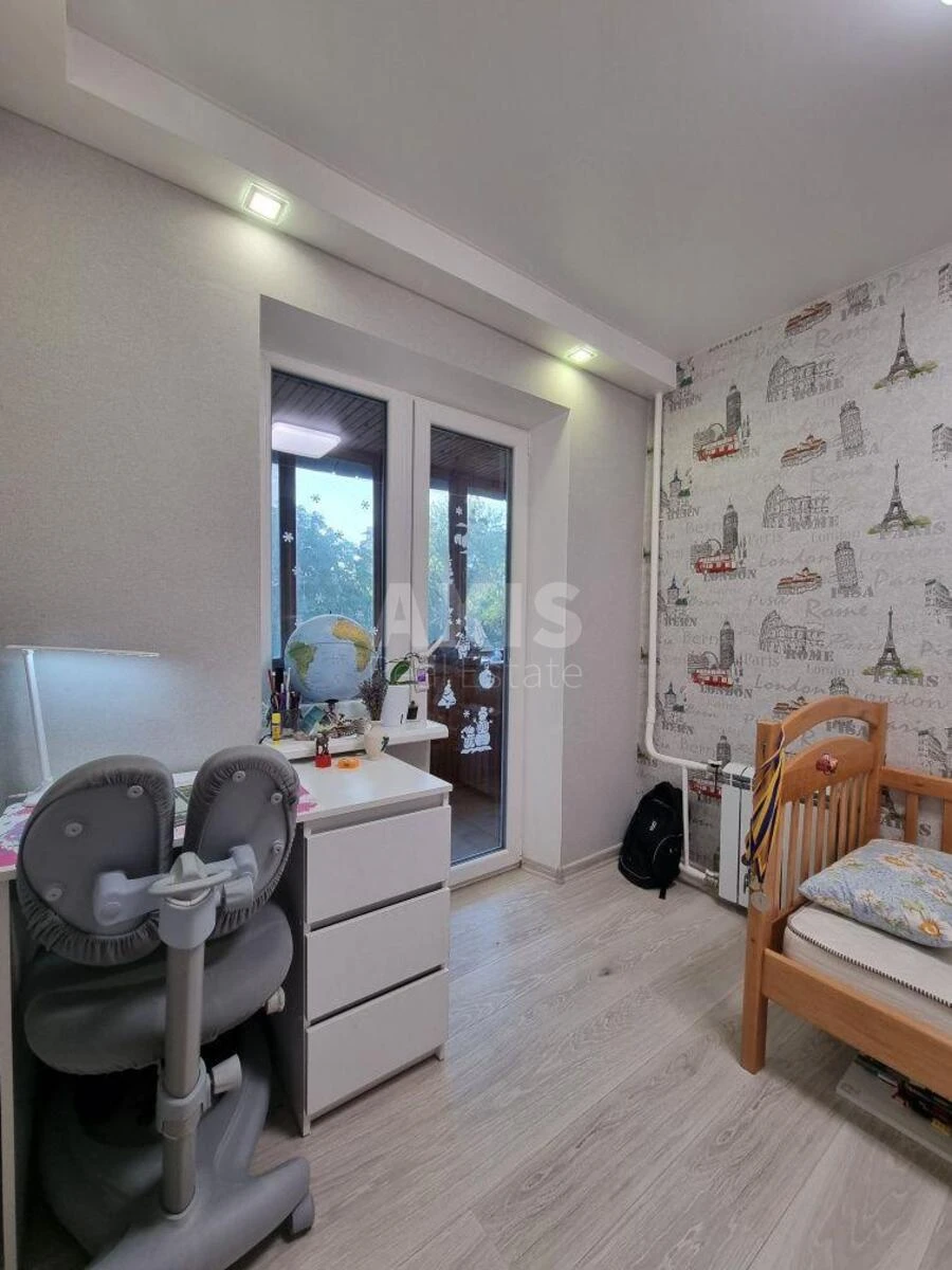 4k apartment vul. Ronalda Reyhana 20706646