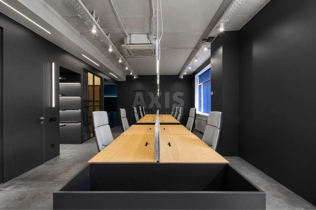 Office vul. Sichovyh Stril'civ 48А, 217m26750412