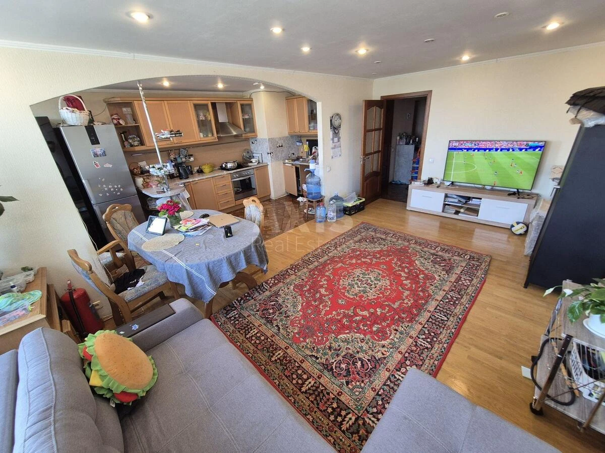 3k apartment nab. Dniprovs'ka 64/56719061