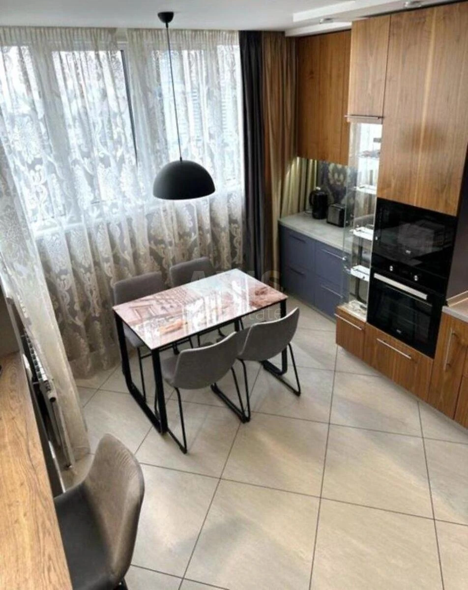 3k apartment vul. Sikors'kogo Igorja Aviakonstruktora 1А720340