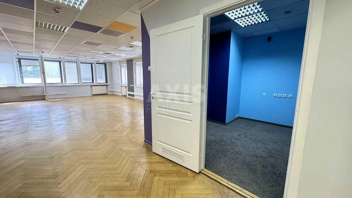 Офис ул. Хмельницкого Богдана 55, 331м2705610