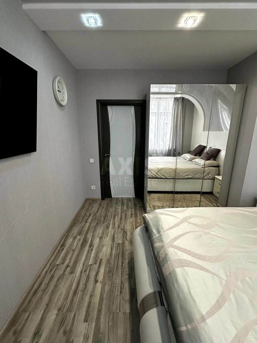 2k apartment vul. Ahmatovoi' Anny 226794810