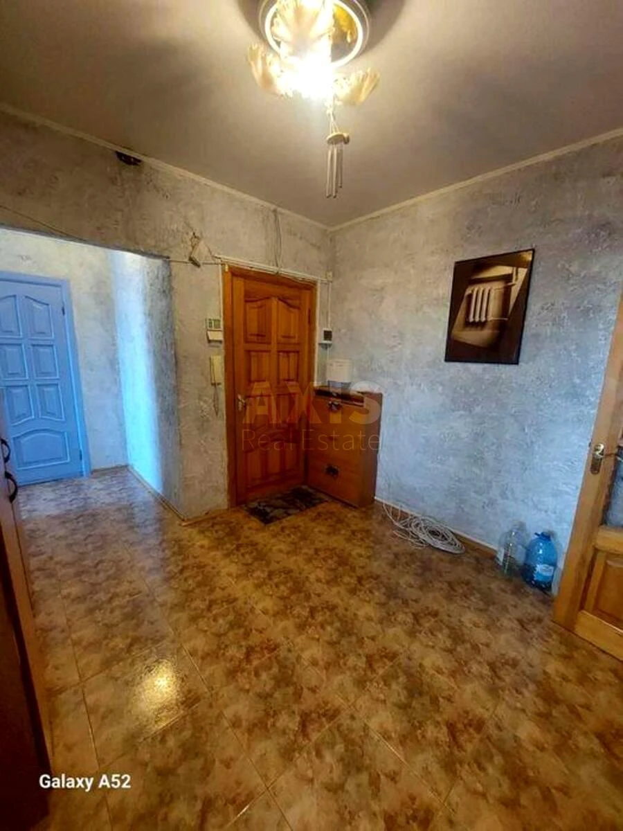 3к квартира пр-т Глушкова Академика 35644795