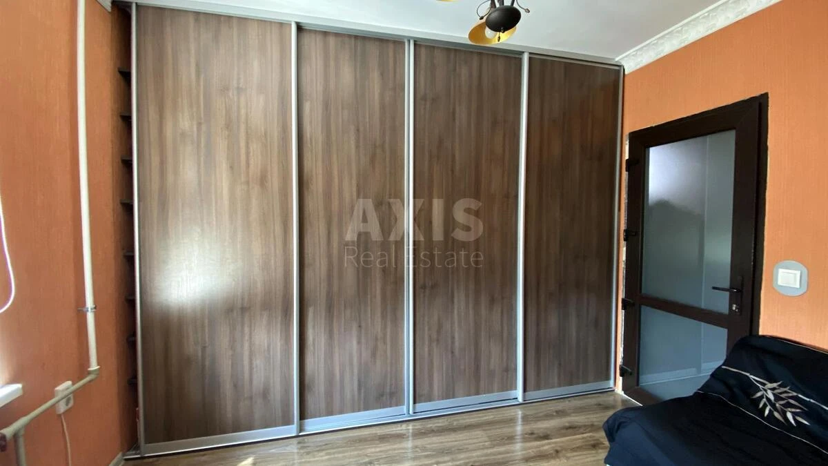 3k apartment vul. Chornobyl's'ka 24/26684202