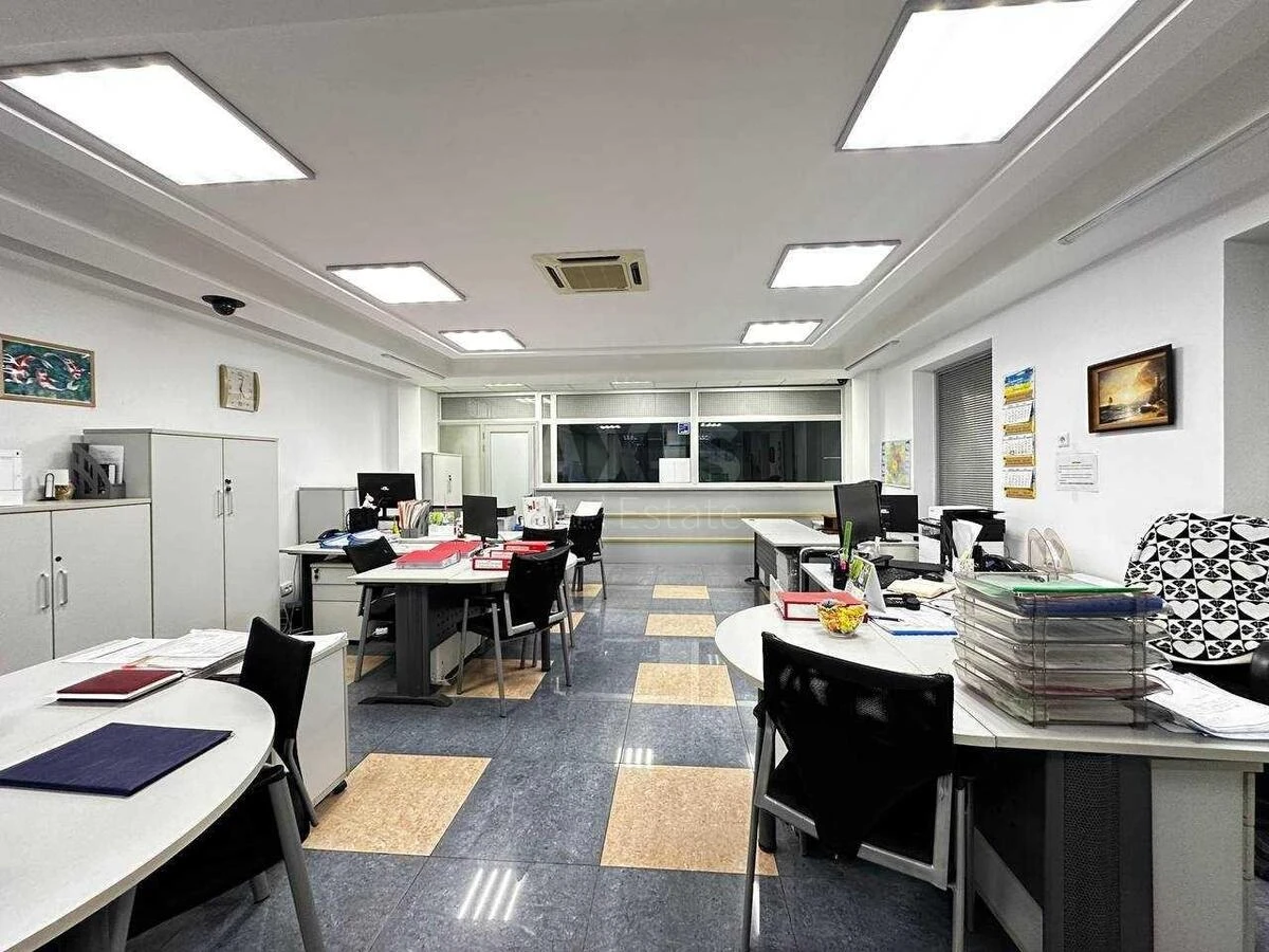 Office vul. Strutyns'kogo Sergija 8, 708m2625856