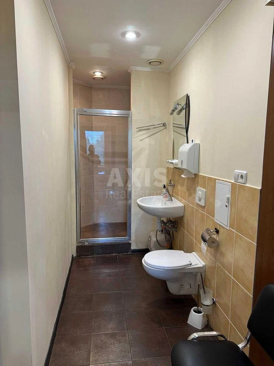 Office vul. Shums'kogo Jurija 1, 196m26675512