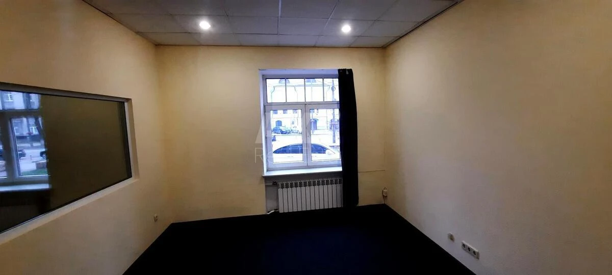 Office vul. Mazepy Ivana 3, 115m2681152