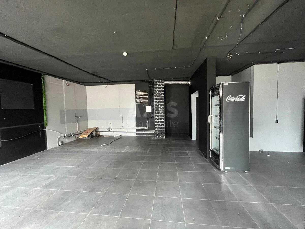 Trade object vul. Oleksandra Olesja 2А, 70m2