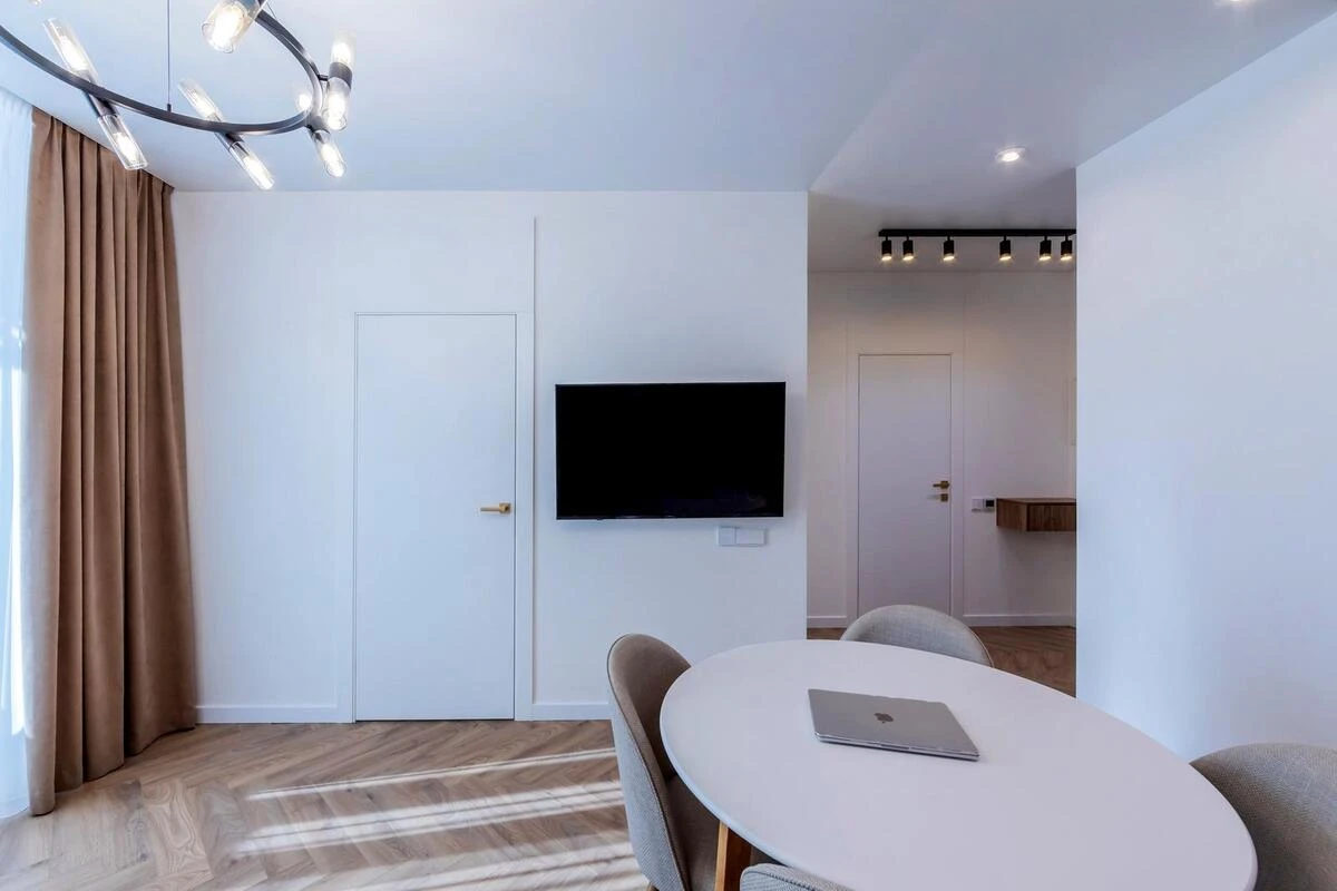 2k apartment vul. Voskresens'ka 2А650363