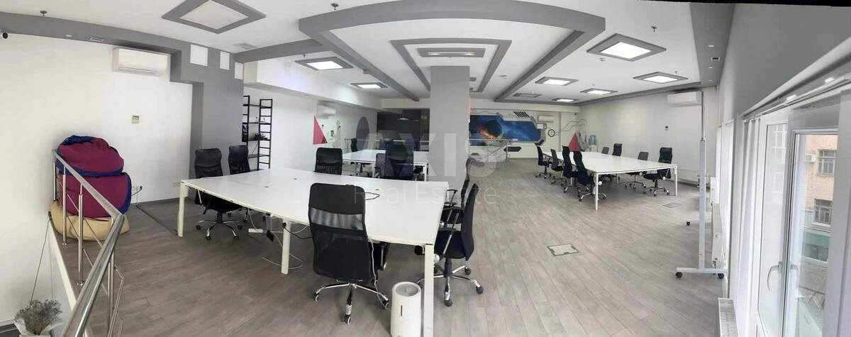 Office vul. Saksagans'kogo 70А, 385m2671370