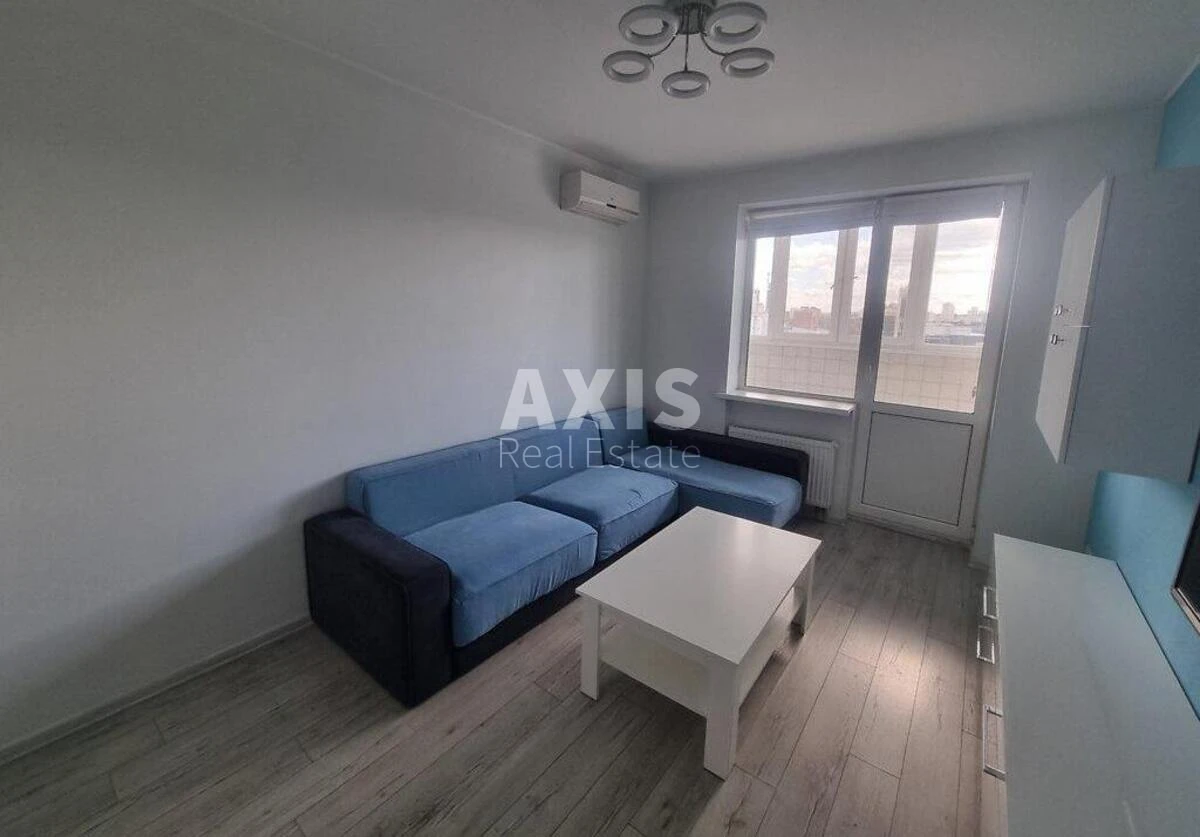 2к квартира ул. Малевича Казимира 89648933