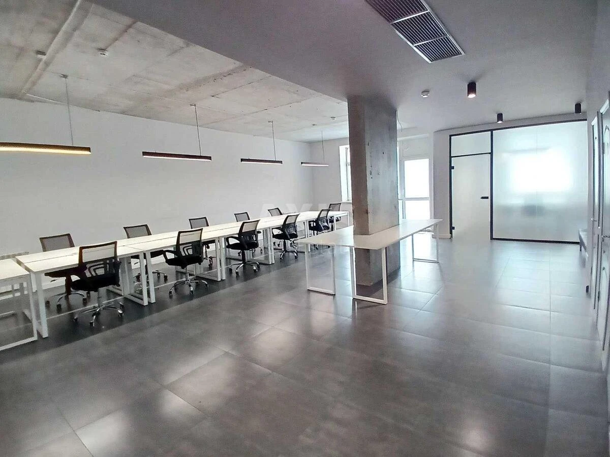 Office bul. Lesi Ukrai'nky 7Б, 155m2717020