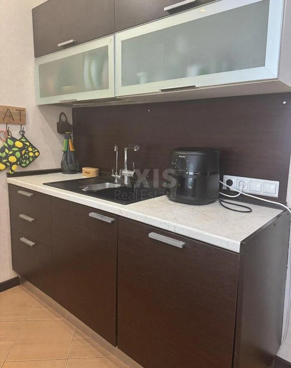 3k apartment vul. Myloslavs'ka 32/51А63072