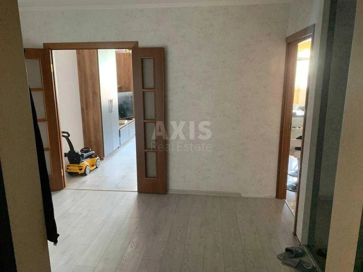 2к квартира ул. Верховинная 35633988