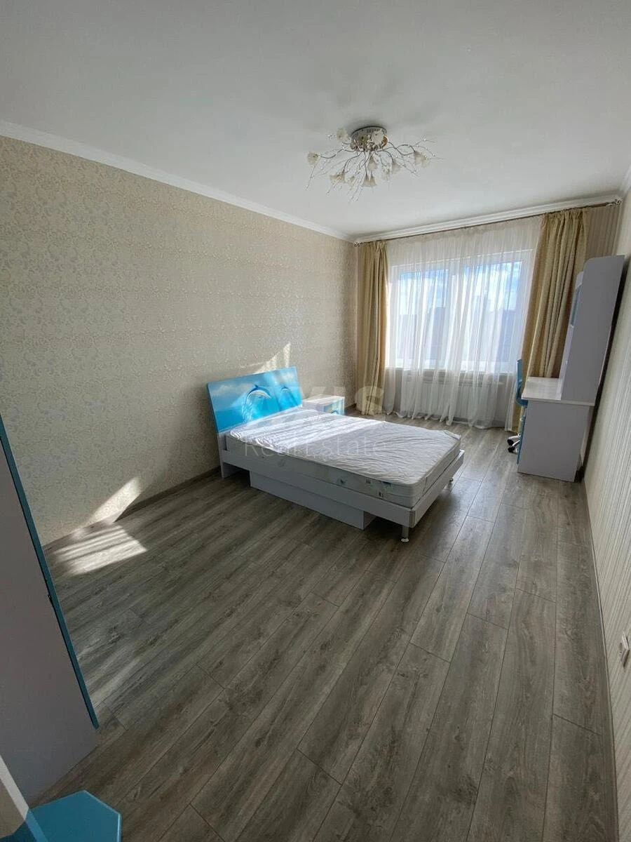 3k apartment vul. Myhajla Maksymovycha 9В643202
