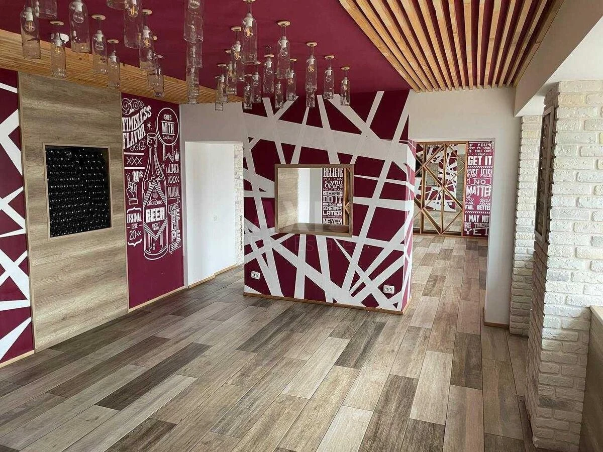 Office pr-t Volodimira Іvasyuka 20А, 201m26736811