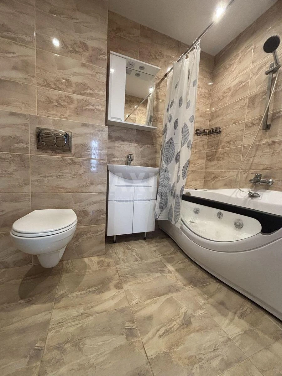 3к квартира ул. Братьев Чибинеевых 8679809