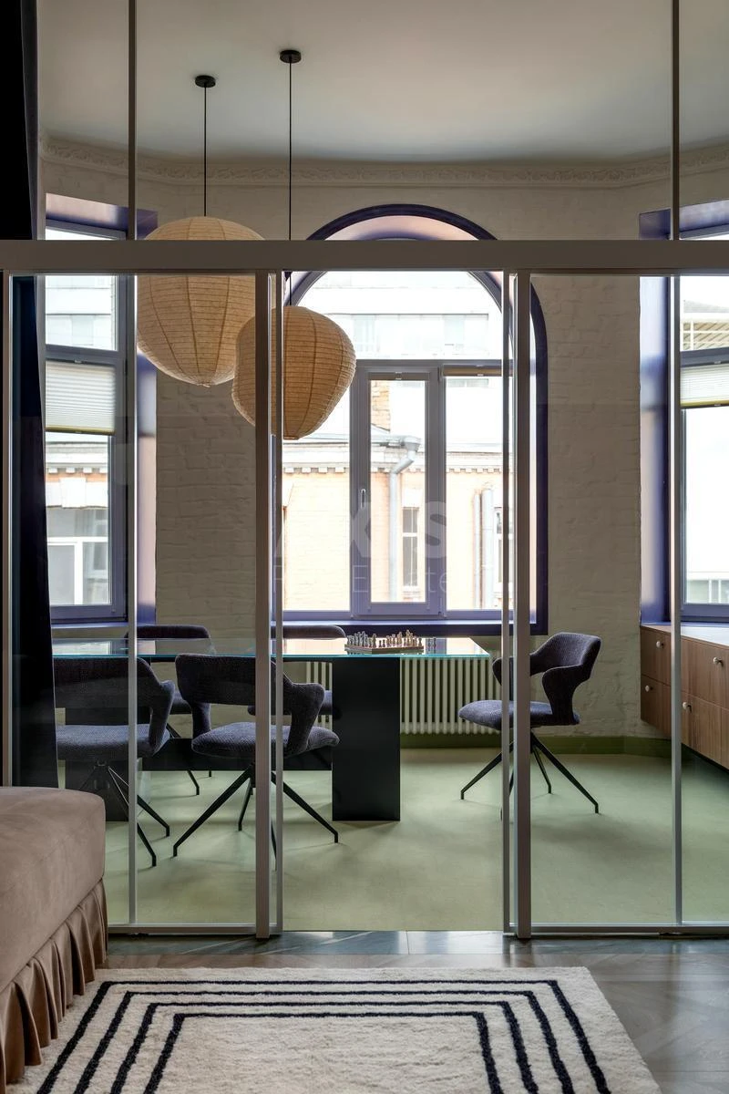 Office vul. Rustaveli Shota 15В, 135m2679290