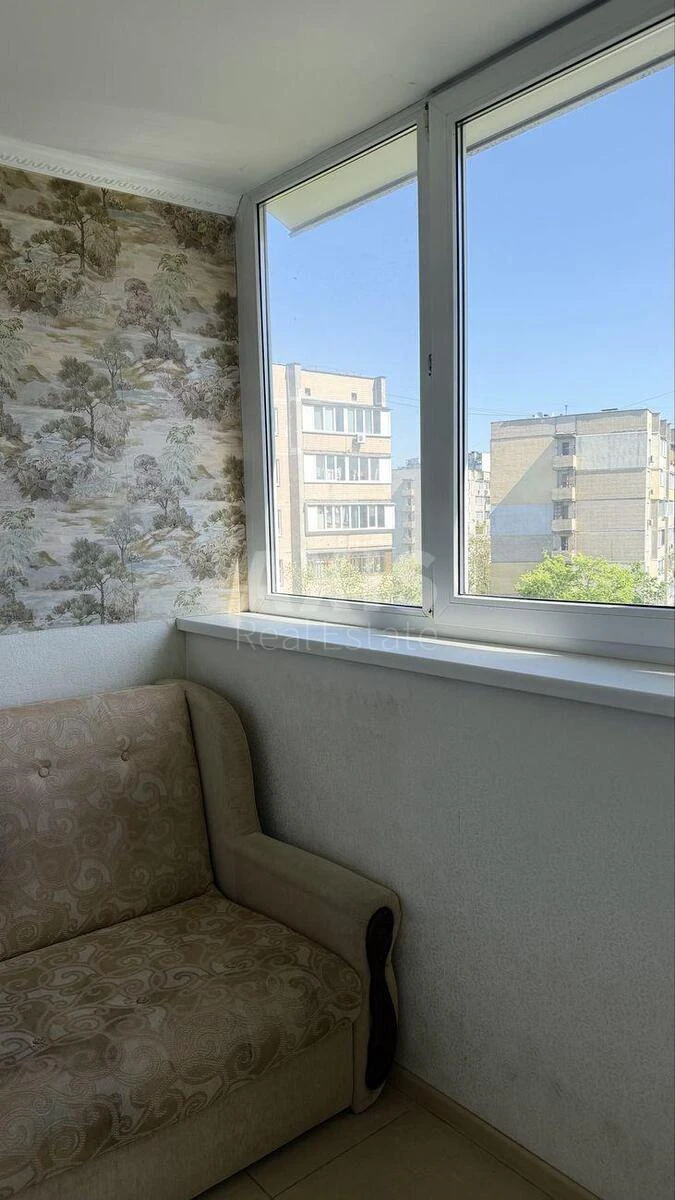 2k apartment vul. Ronalda Reyhana 6А680628