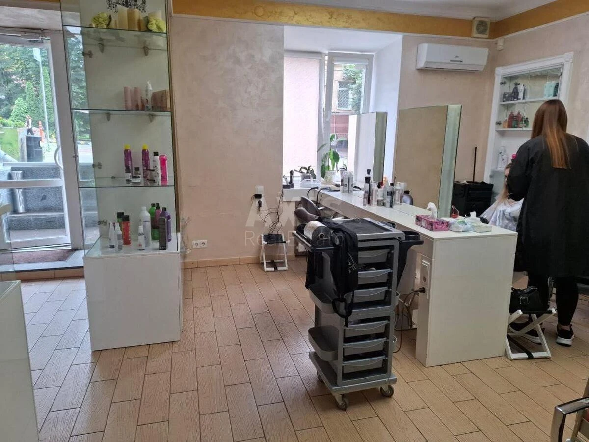 Trade object vul. Lysenka 4, 68m2574453