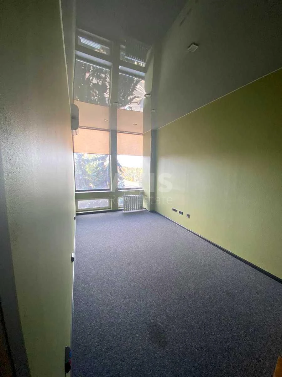 Office vul. Lypkivs'kogo Vasylja Mytropolyta 45, 146m2717712