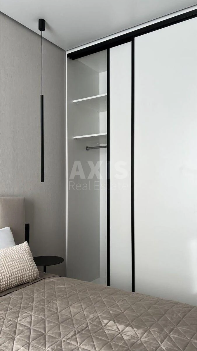 1k apartment vul. Saljutna 2Б653609