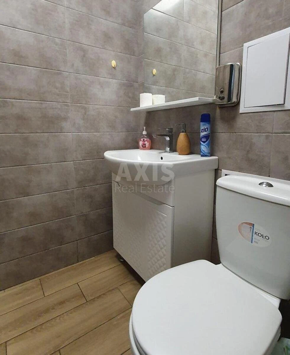 Офис бул. Леси Украинки 10А, 317м2686567