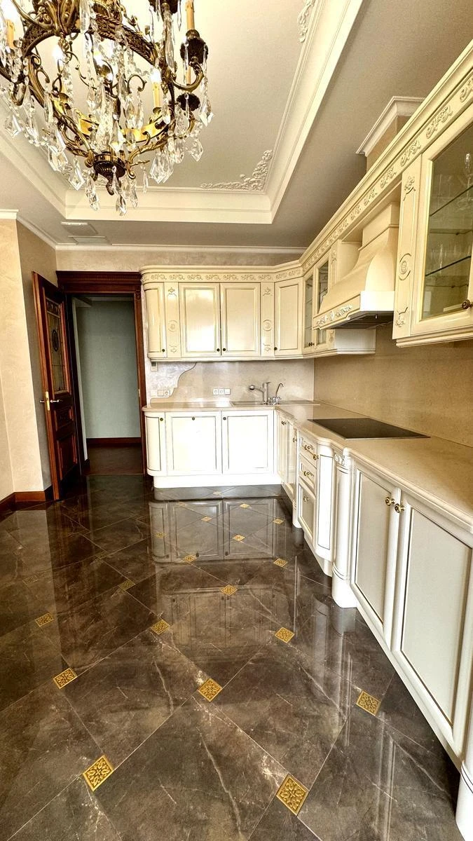 3k apartment vul. Instytuts'ka 18А654250