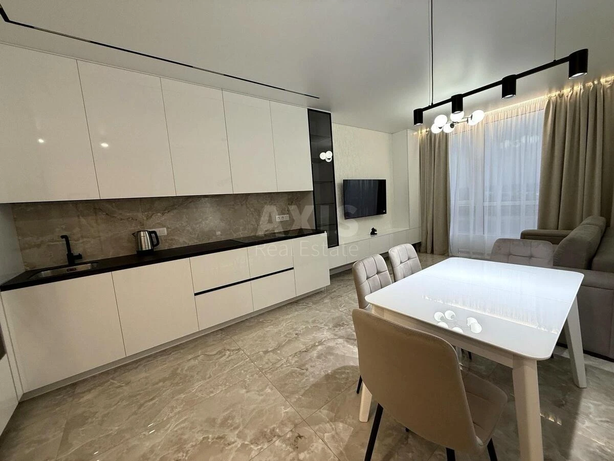 1k apartment nab. Dniprovs'ka 15К632460